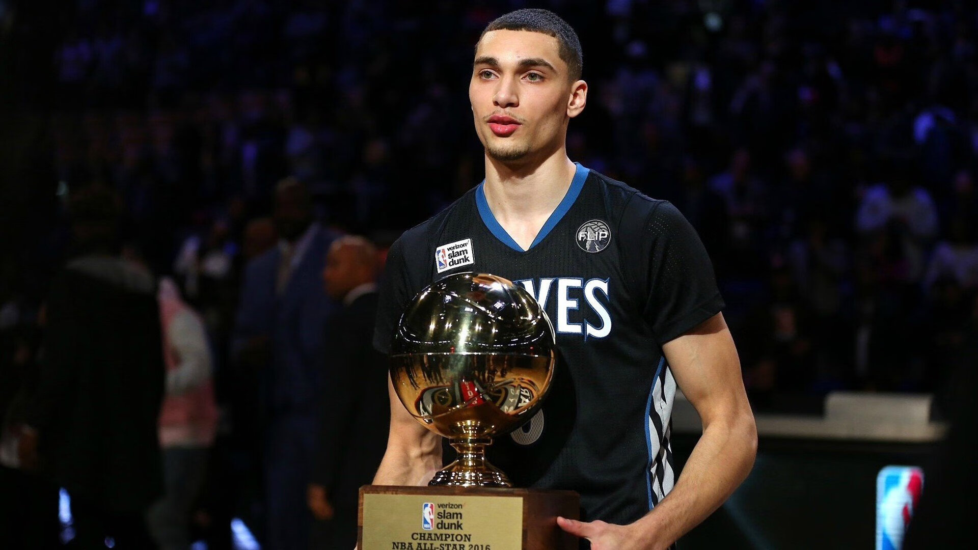 不眠之夜：激烈争夺的季后赛关键战役，不眠之夜什么时候结束